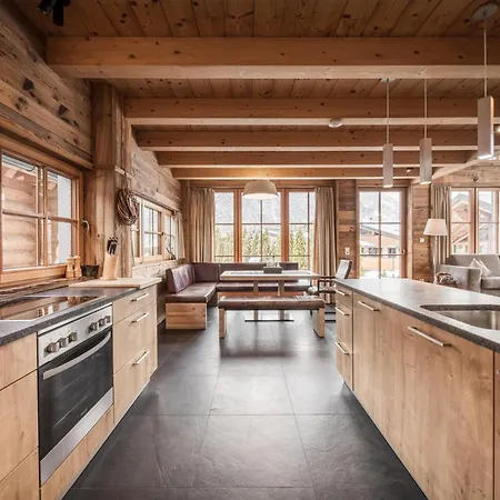 شاليه Luxury With Sauna In A Willow Roof
