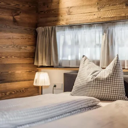 شاليه Luxury With Sauna In A Willow Roof لوتاش