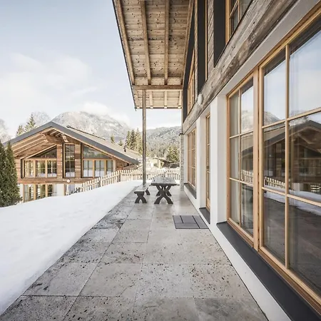 Luxury With Sauna In A Willow Roof *